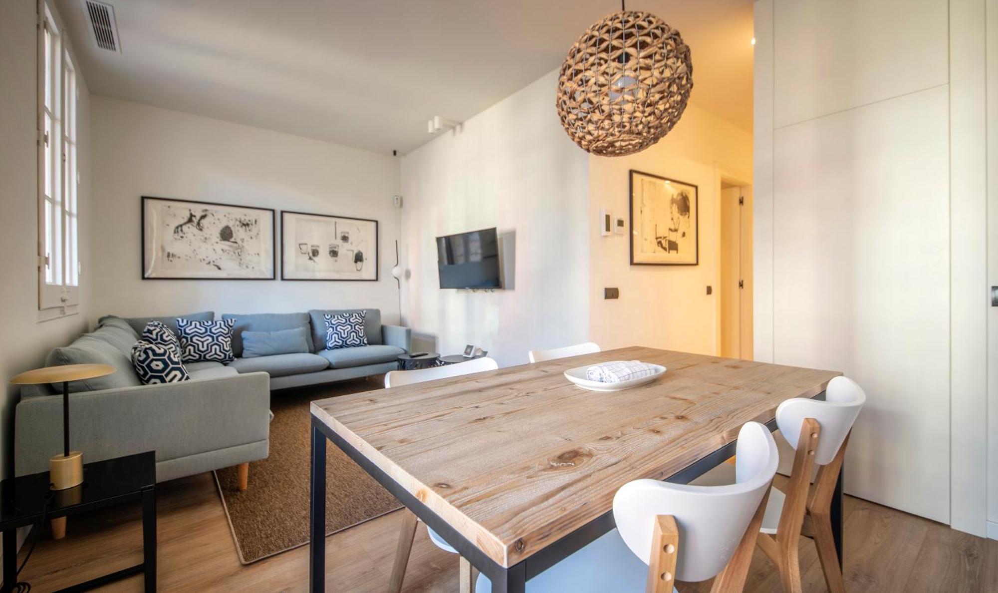 Apartment De Cuatro En Carrer Diputacio Barcelona